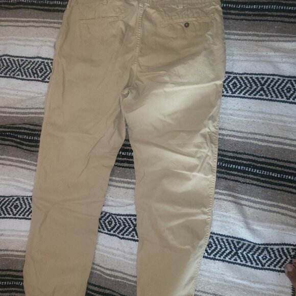 Designer Jeans and Dress Pants - Picture 15 of 16